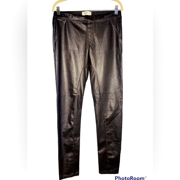 Abercrombie & Fitch Faux Brown Leather Leggings  Size Medium - Picture 4 of 6
